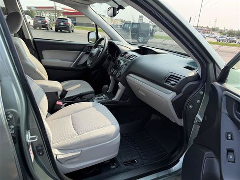 Used 2015 Subaru Forester 2.5i Premium w/ All-Weather Package AWD/4WD image 10