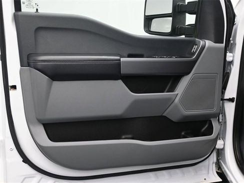 Used 2025 Ford F350 XLT image 20