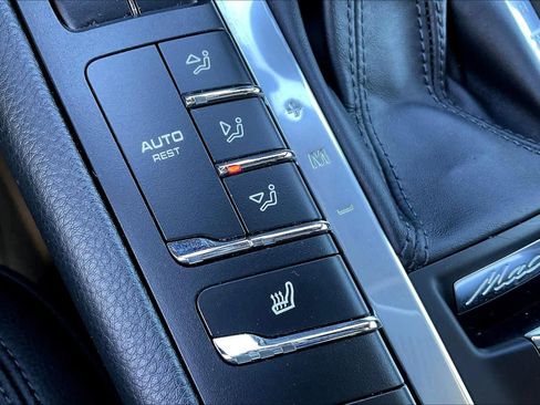 Used 2021 Porsche Macan image 67