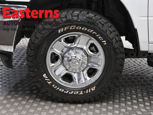 Used 2022 RAM 2500 Tradesman w/ Chrome Appearance Group AWD/4WD image 37