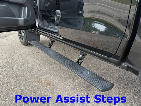 Certified 2024 Chevrolet Colorado Z71 w/ Z71 Convenience Package 2 image 11