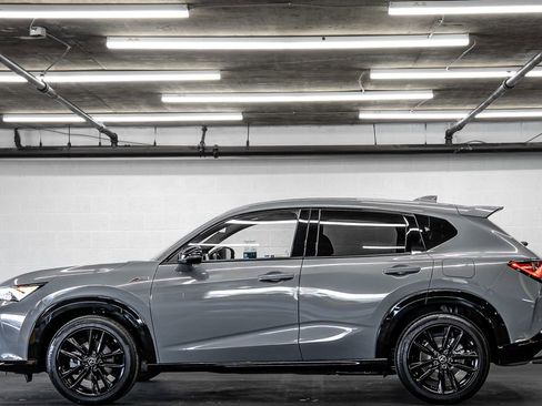 Used 2025 Acura ADX A-Spec image 2