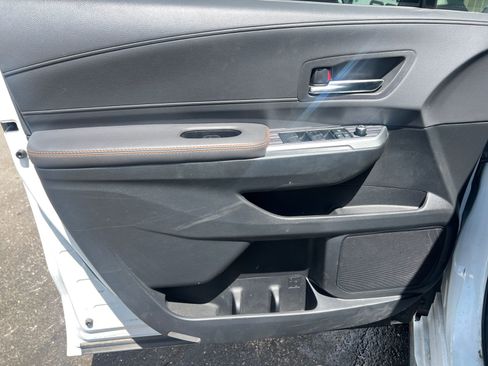 Used 2022 Toyota Sienna XSE w/ XSE Plus Package FWD image 19
