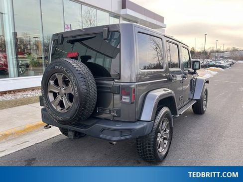 Used 2018 Jeep Wrangler Unlimited Sport image 8
