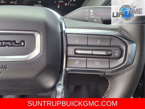 Used 2025 GMC Yukon Denali image 21