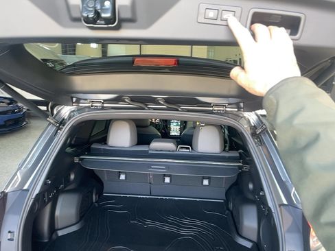 Used 2025 Subaru Forester Limited image 24