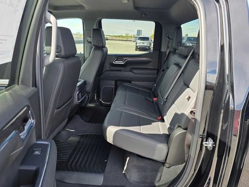Used 2023 Chevrolet Silverado 1500 LTZ AWD/4WD image 16