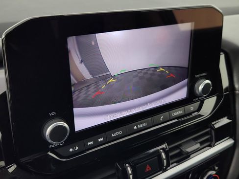 Used 2024 Nissan Pathfinder SV image 20