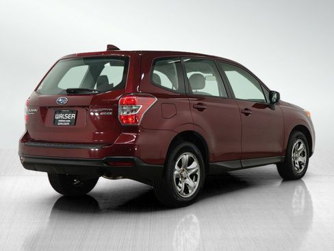 Used 2016 Subaru Forester 2.5i image 5