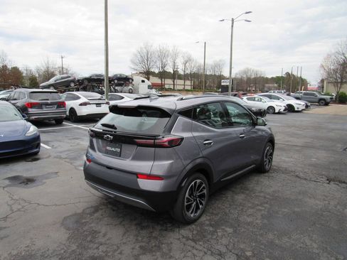 Used 2023 Chevrolet Bolt EUV Premier w/ Sun & Sound Package image 11