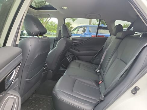 Used 2022 Subaru Outback Limited AWD/4WD image 16