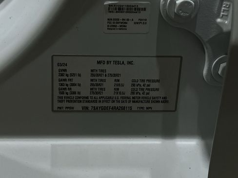 Used 2024 Tesla Model Y Performance AWD/4WD image 35