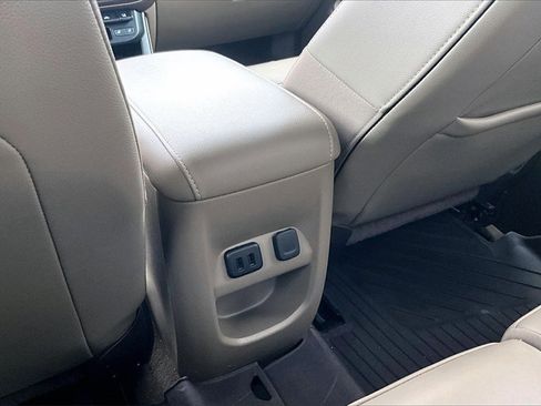 Used 2018 GMC Canyon SLT w/ Driver Alert Package image 30