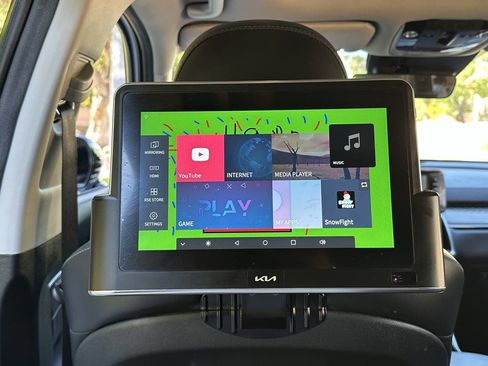 Used 2022 Kia Sorento S w/ Panoramic Sunroof Package FWD image 20