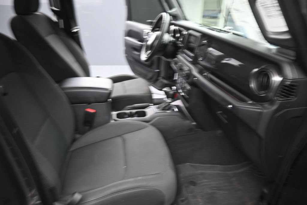 Used 2022 Jeep Gladiator Sport AWD/4WD image 21