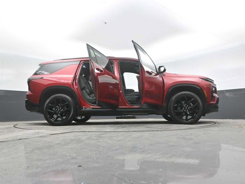 Used 2024 Chevrolet Traverse RS w/ LPO, Floor Liner Package AWD/4WD image 62