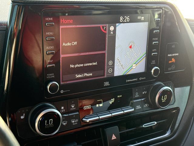 Used 2021 Toyota Highlander XSE FWD image 24