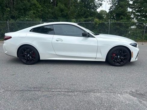 Used 2025 BMW M440i Coupe w/ Premium Package RWD image 4