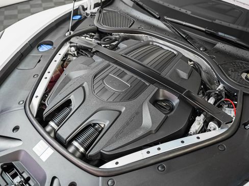 New 2026 Porsche Panamera image 12