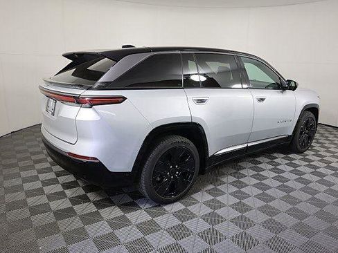 New 2025 Jeep Wagoneer S Launch Edition image 4