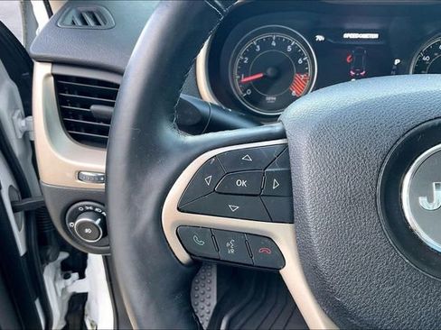 Used 2014 Jeep Cherokee Limited FWD image 18