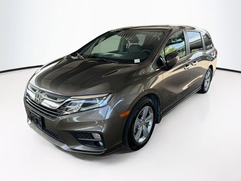 Used 2018 Honda Odyssey EX image 3