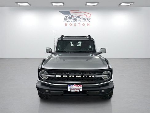 Used 2024 Ford Bronco Outer Banks image 2