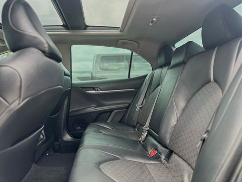 Used 2021 Toyota Camry XSE FWD image 15