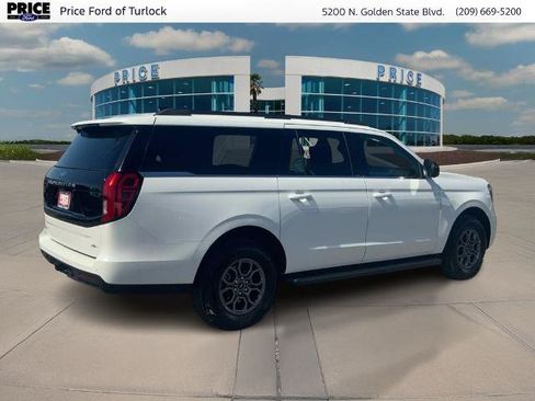 Certified 2025 Ford Expedition Max Active AWD/4WD image 5