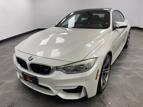 Used 2015 BMW M4 Coupe w/ Executive Package RWD image 2