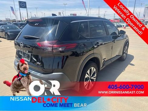 Used 2023 Nissan Rogue SV FWD image 5