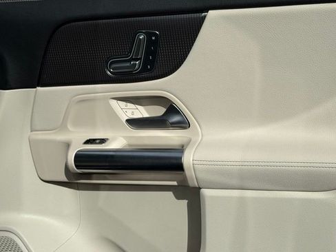 Certified 2023 Mercedes-Benz GLA 250 image 27