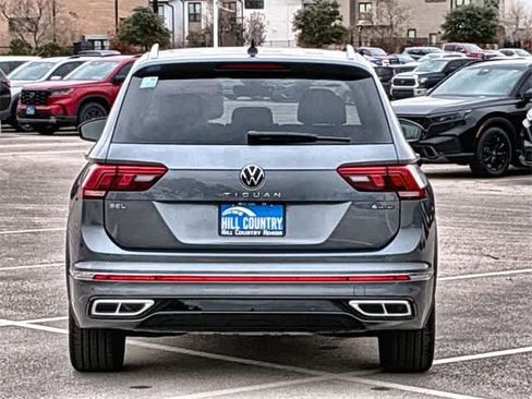 Used 2024 Volkswagen Tiguan SEL R-Line image 5