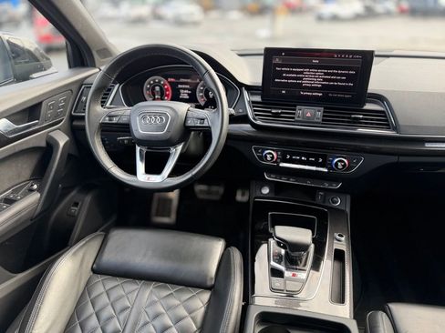 Used 2024 Audi SQ5 Premium Plus image 11