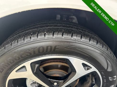 Used 2024 Ford Escape ST-Line Select w/ Tech Pack #2 AWD/4WD image 19