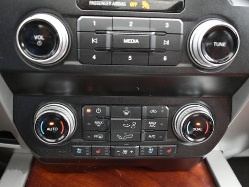 Used 2020 Ford F150 King Ranch image 22