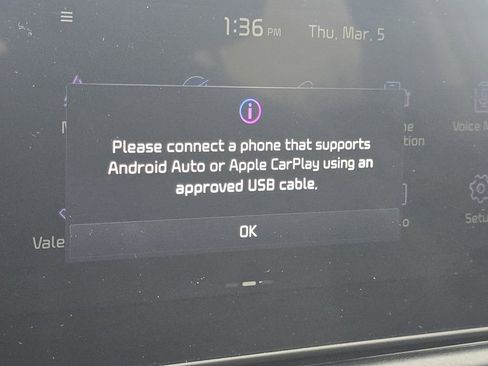 Used 2023 Kia Niro EX image 4