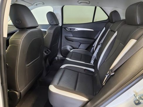 Certified 2025 Buick Envision Sport Touring image 15