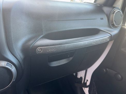 Used 2016 Jeep Wrangler Unlimited Sport AWD/4WD image 22