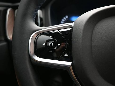 Used 2023 Volvo XC60 B6 Ultimate w/ Climate Package AWD/4WD image 27
