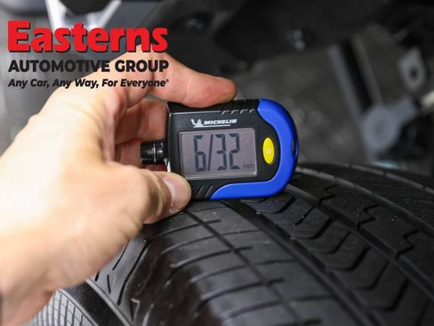 Used 2025 Toyota 4Runner SR5 AWD/4WD image 26