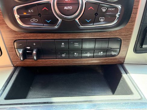 Used 2015 RAM 1500 Laramie AWD/4WD image 47
