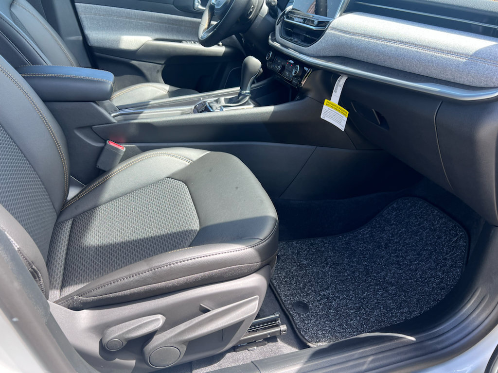 New 2026 Jeep Compass Latitude AWD/4WD image 16