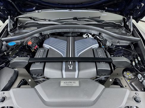 Certified 2025 Rolls-Royce Cullinan Black Badge w/ Leather Finishing Pack AWD/4WD image 29