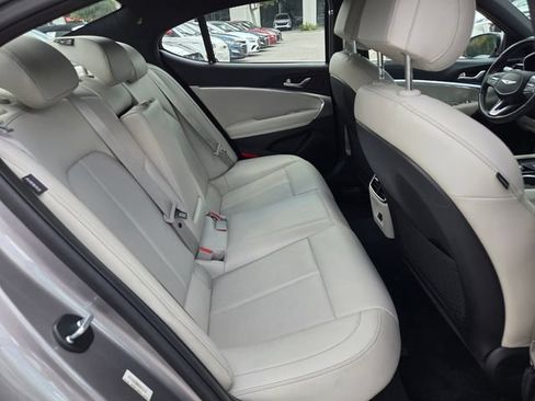 Used 2025 Genesis G70 2.5T RWD image 13