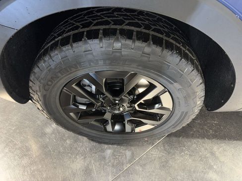 Certified 2025 Kia Telluride AWD image 10