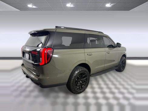 Used 2025 Ford Expedition Tremor AWD/4WD image 9