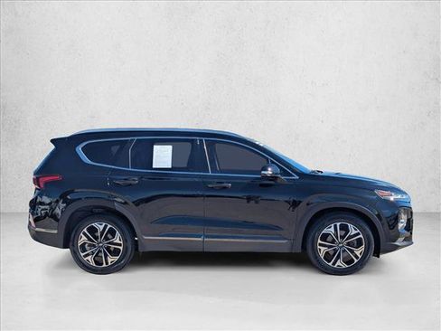 Used 2019 Hyundai Santa Fe Limited image 4