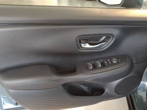 Used 2024 Honda HR-V EX-L image 13