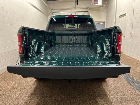 New 2026 RAM 1500 Express AWD/4WD image 11
